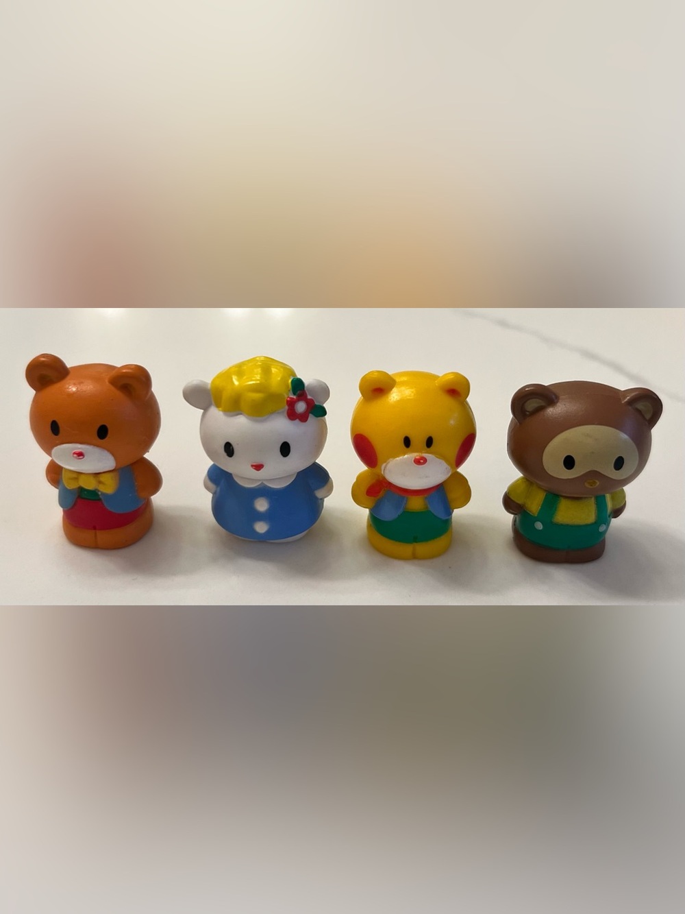 Sanrio Hello Kitty & Friends Lot of 4 Miniature 2" Figures